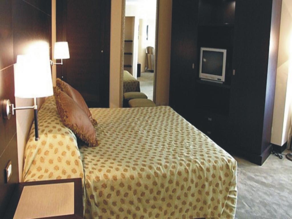 Nicon Luxury Abuja Hotel Buitenkant foto